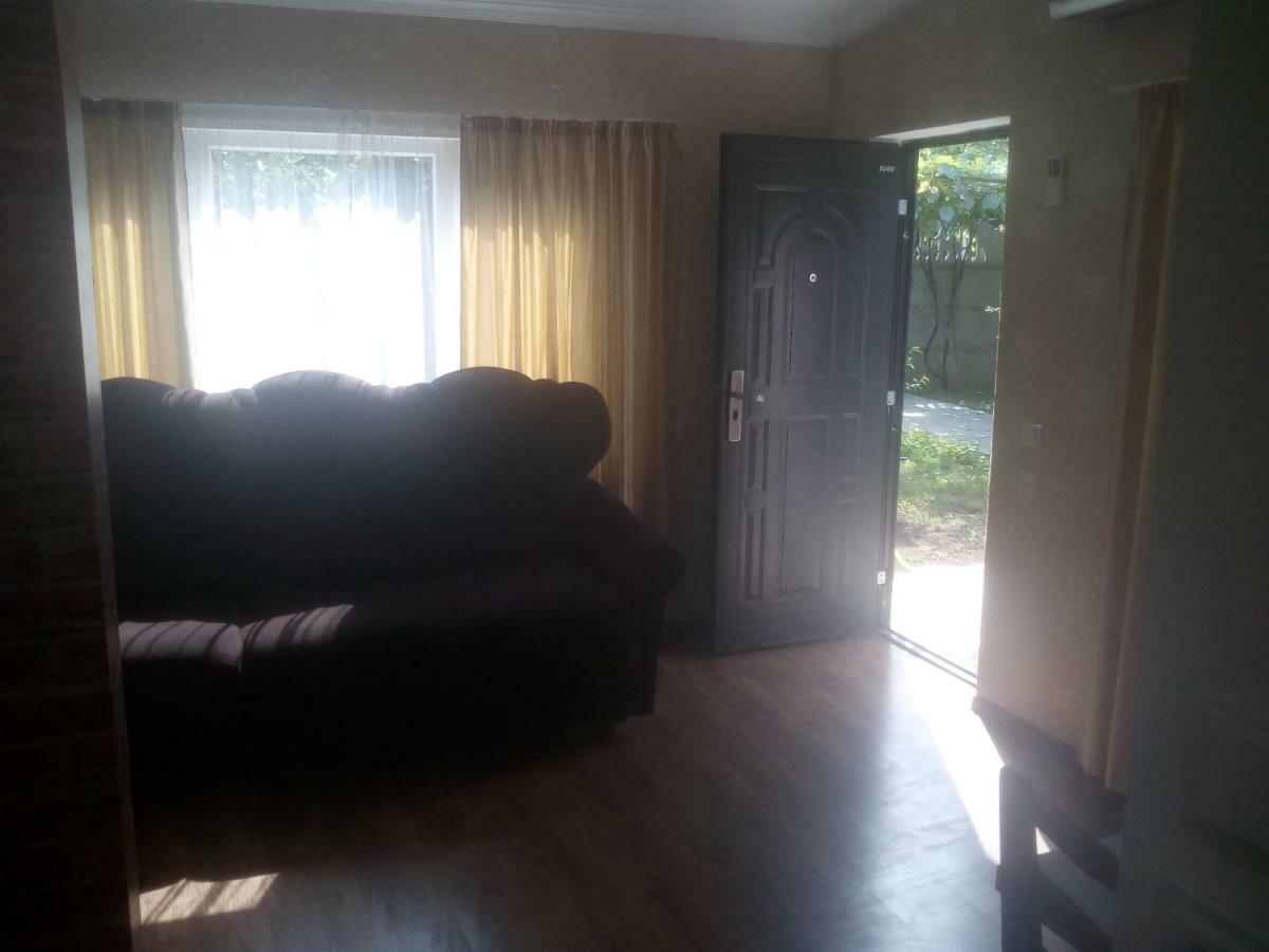 Malu Vila Kʼutʼaisi Exterior foto