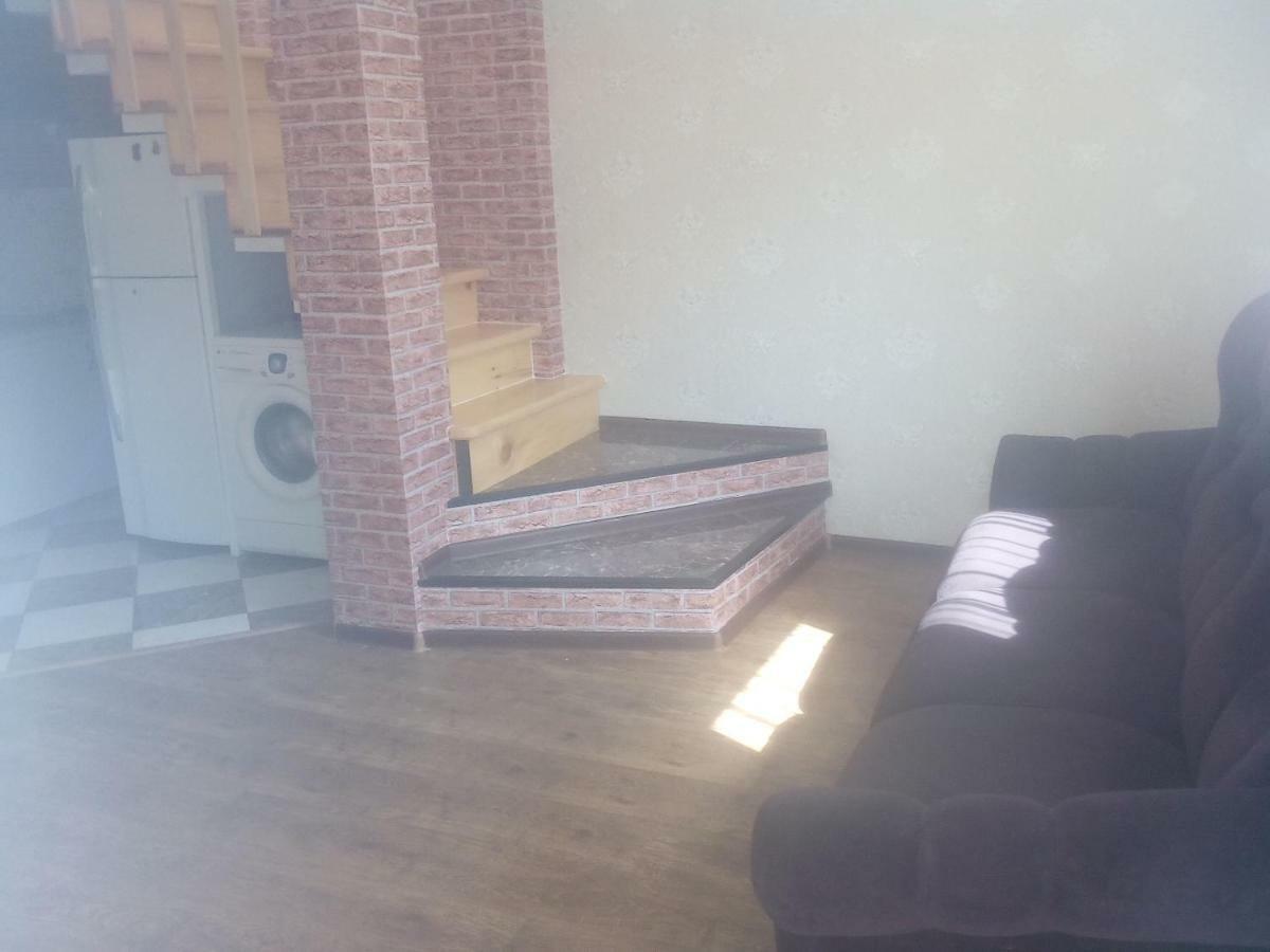 Malu Vila Kʼutʼaisi Exterior foto